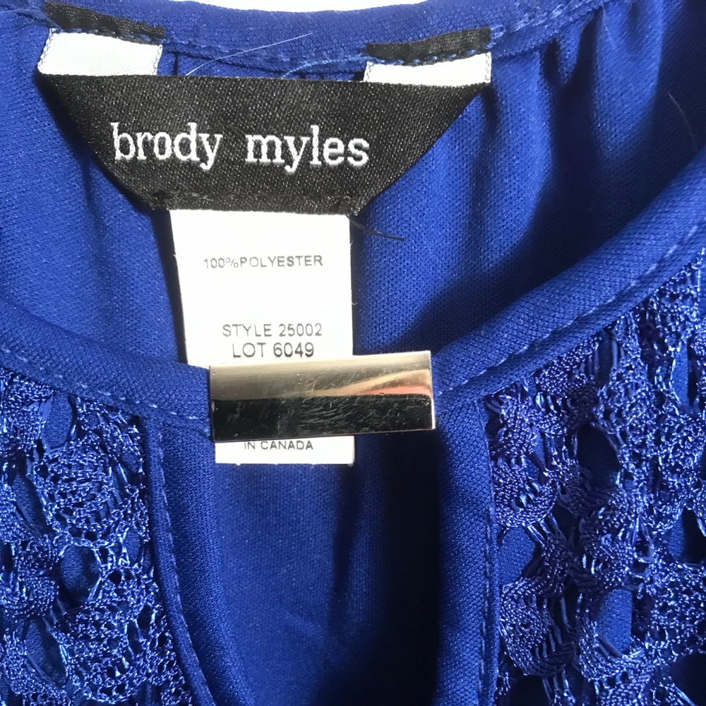 Brody Myles sleeveless 2 layer XL top